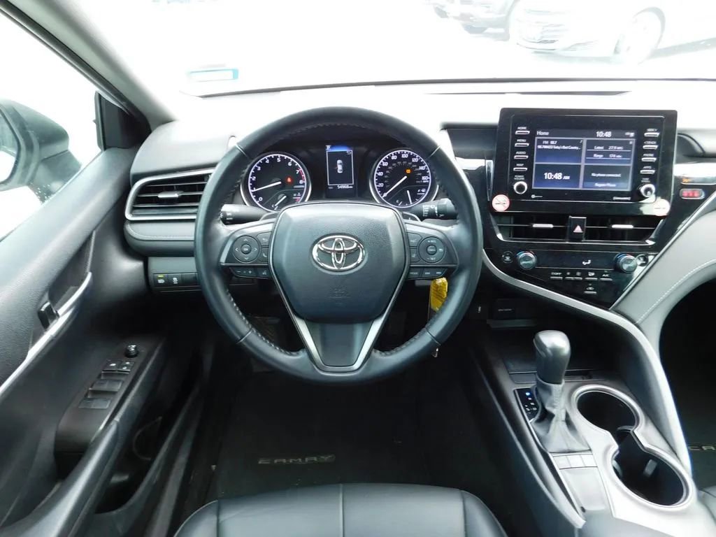 Used 2023 Toyota Camry SE image 8