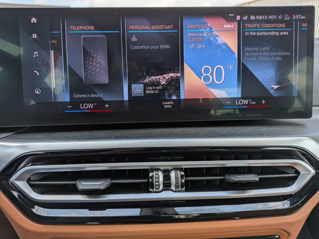 Used 2024 BMW 330i Sedan w/ Premium Package image 19