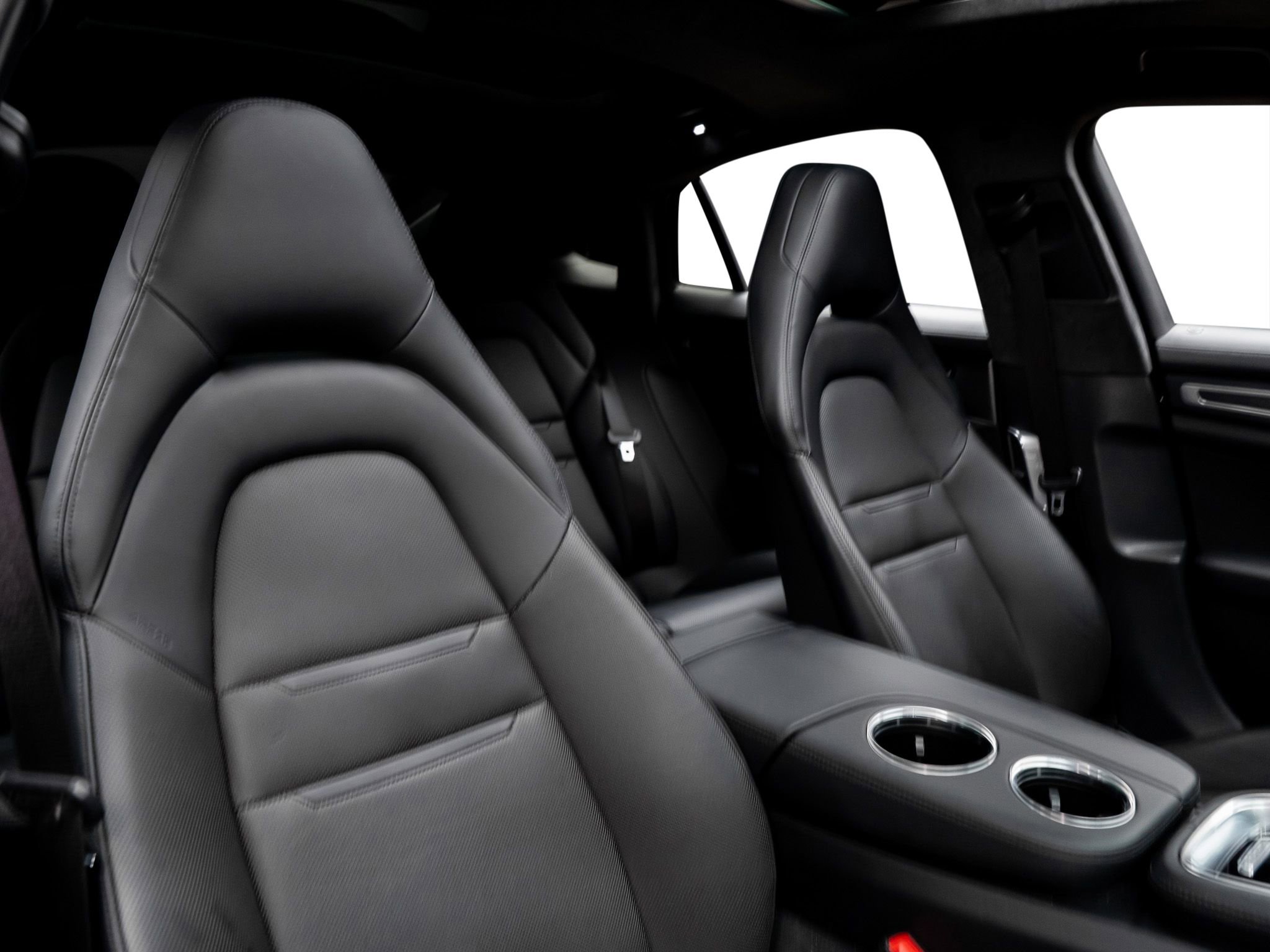 Used 2019 Porsche Panamera GTS w/ Assistance Package image 36