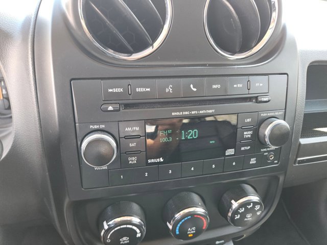 Used 2016 Jeep Patriot High Altitude FWD image 19