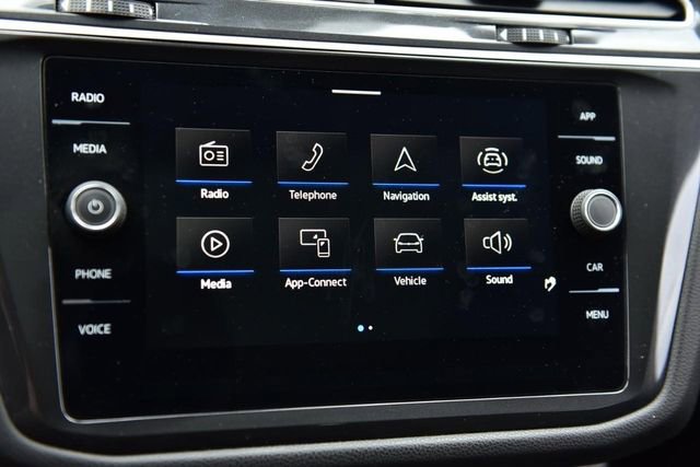 Certified 2024 Volkswagen Tiguan SE AWD/4WD image 14