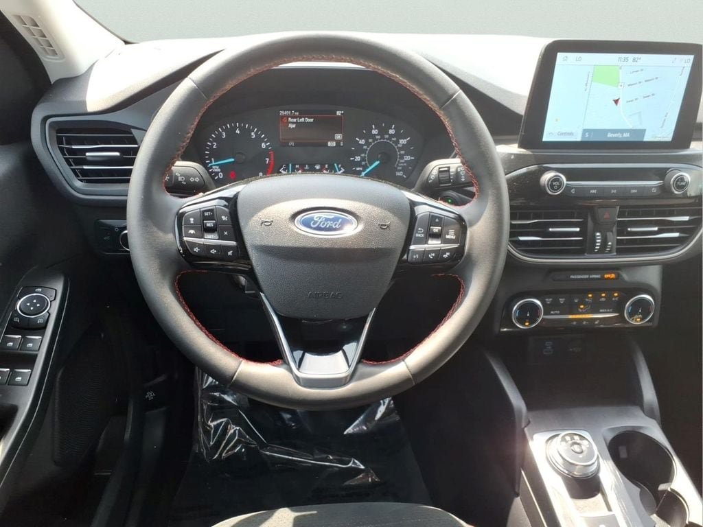Used 2022 Ford Escape SEL w/ SEL Stealth AWD Package image 16