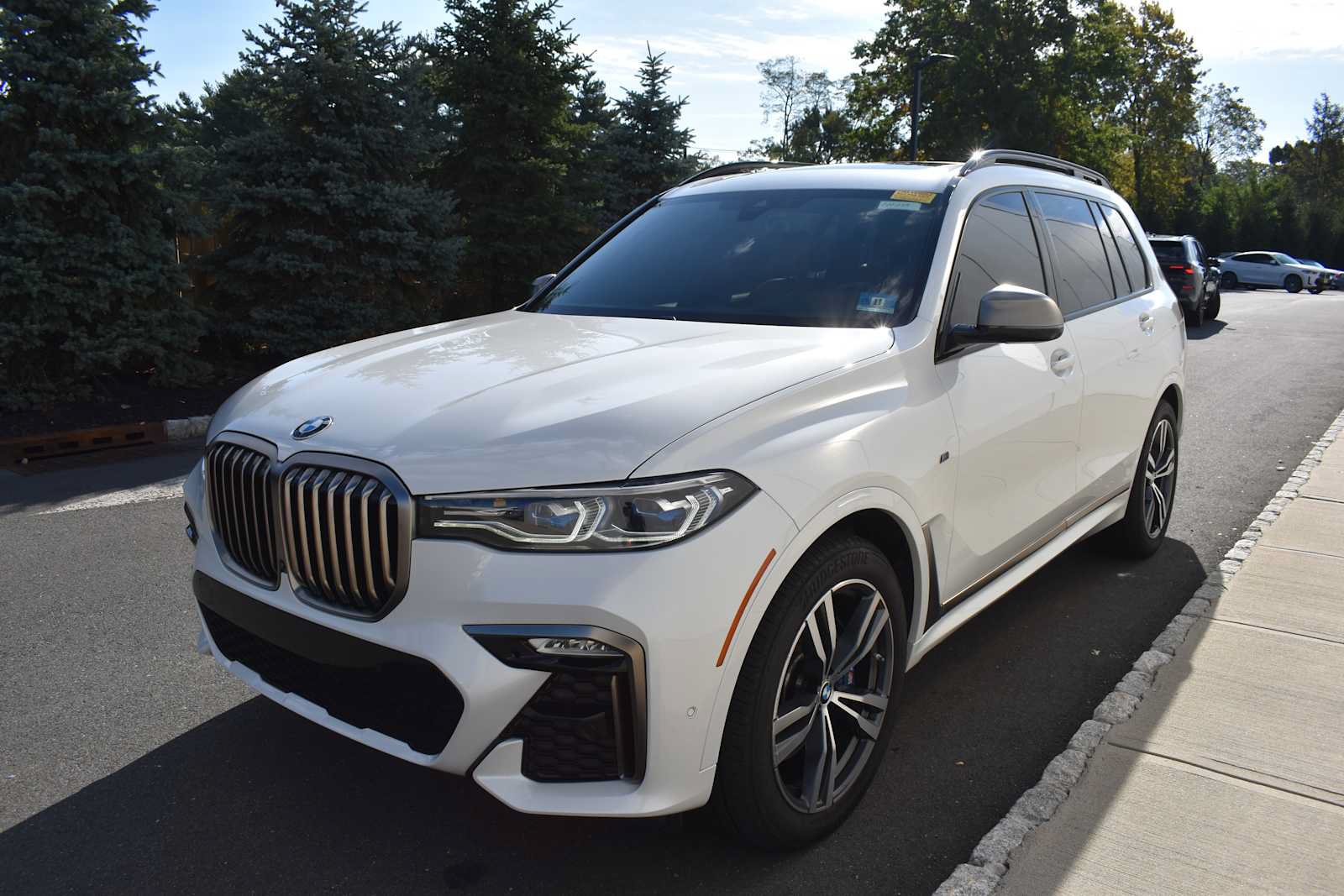 Used 2021 BMW X7 M50i w/ Cold Weather Package AWD/4WD image 3