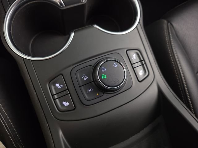 Used 2022 GMC Terrain SLT w/ Infotainment Package II AWD/4WD image 15
