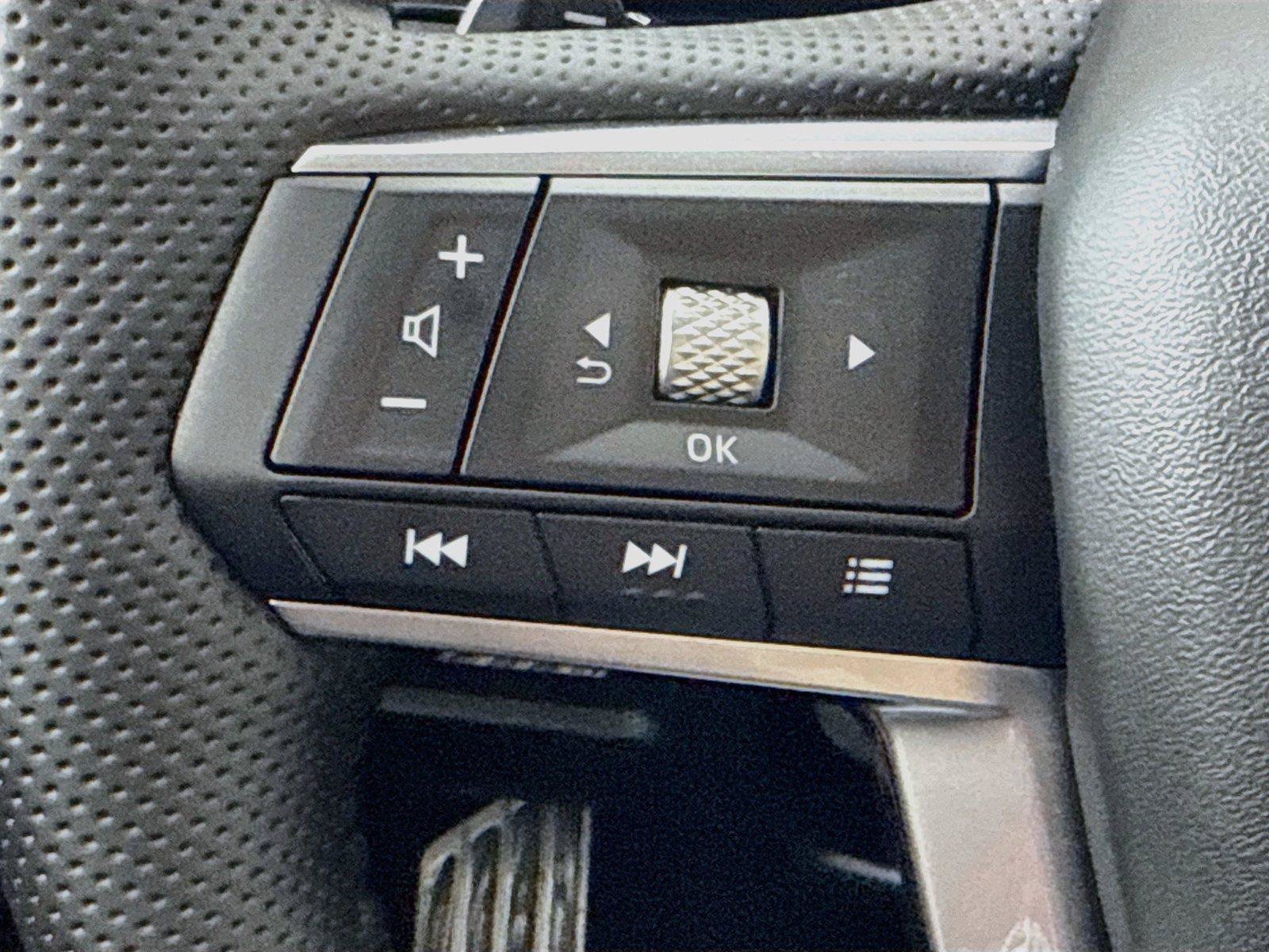 New 2026 Mitsubishi Outlander SEL FWD image 12