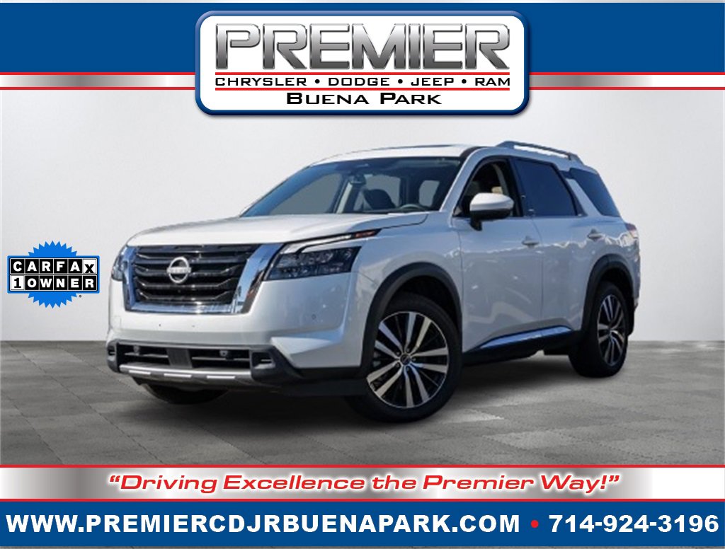 Used 2025 Nissan Pathfinder Platinum w/ Cargo Package image 1