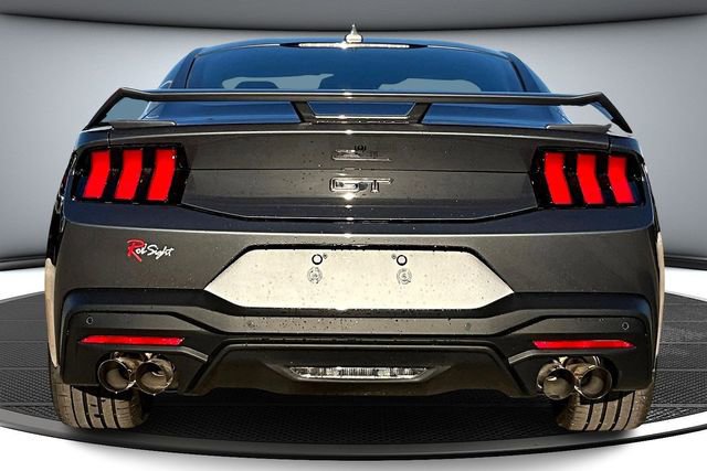 Used 2025 Ford Mustang GT Premium w/ GT Performance Package image 4
