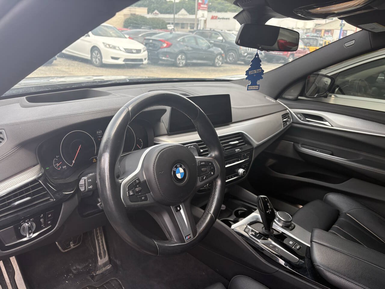 Used 2019 BMW 640i Gran Turismo xDrive w/ M Sport Package AWD/4WD image 18