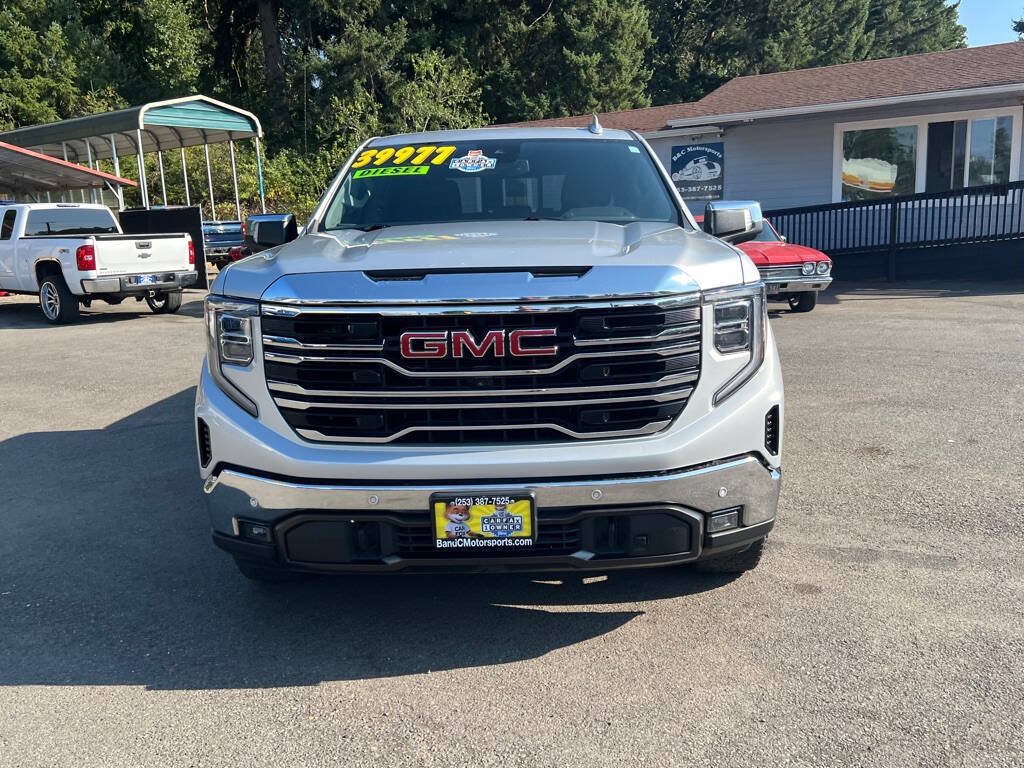 Used 2022 GMC Sierra 1500 SLT w/ SLT Premium Plus Package AWD/4WD image 11