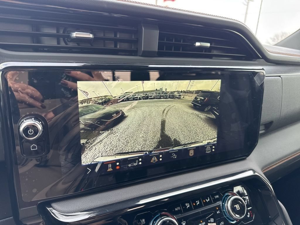 New 2026 GMC Sierra 1500 AT4 w/ Technology Package AWD/4WD image 23