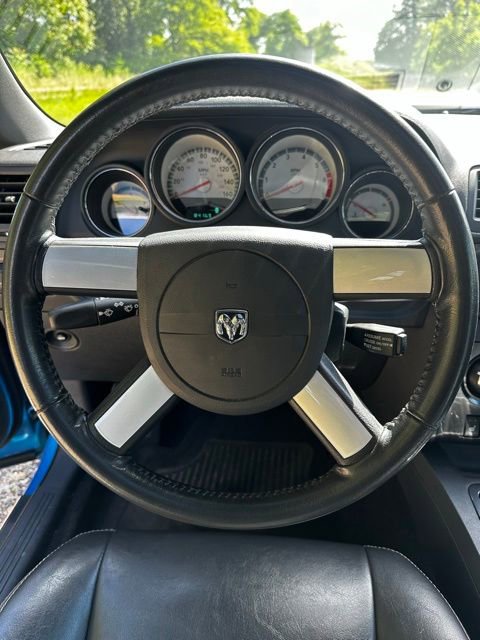 Used 2010 Dodge Challenger R/T RWD image 20