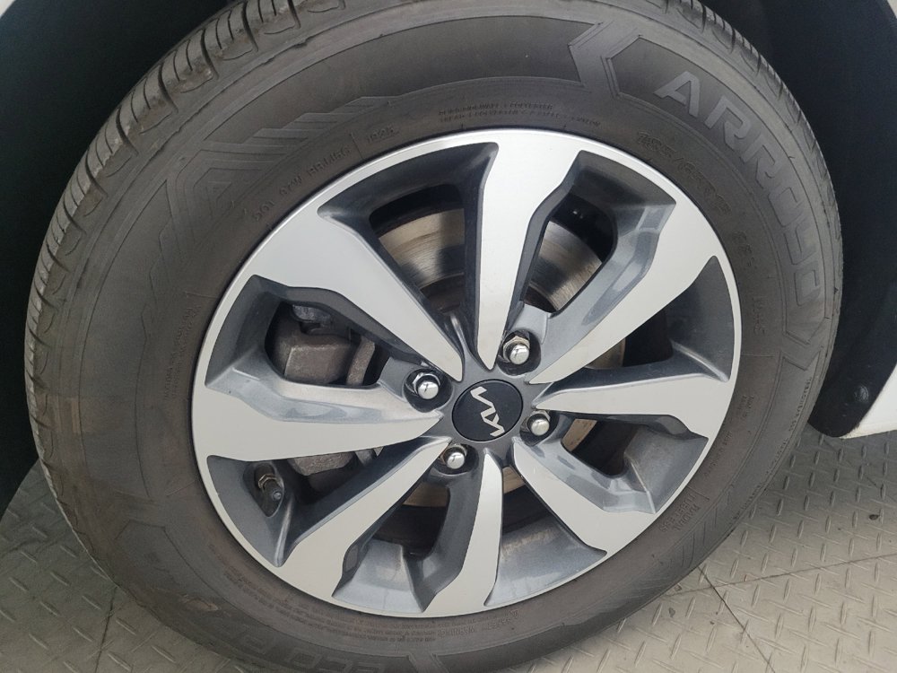 Used 2023 Kia Rio S w/ Technology Package FWD image 31