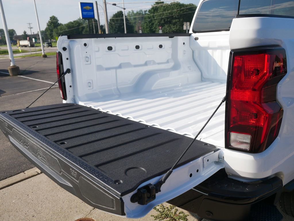 New 2026 Chevrolet Colorado W/T image 11