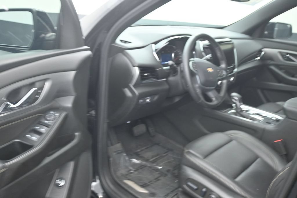 Used 2023 Chevrolet Traverse LT FWD image 10