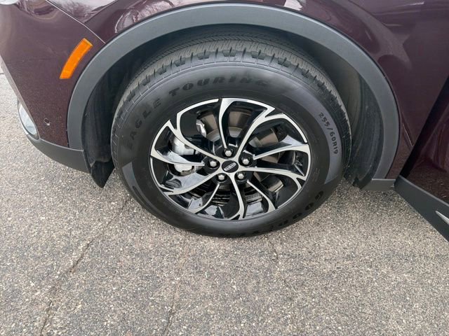 Used 2024 Lincoln Nautilus Premier image 31