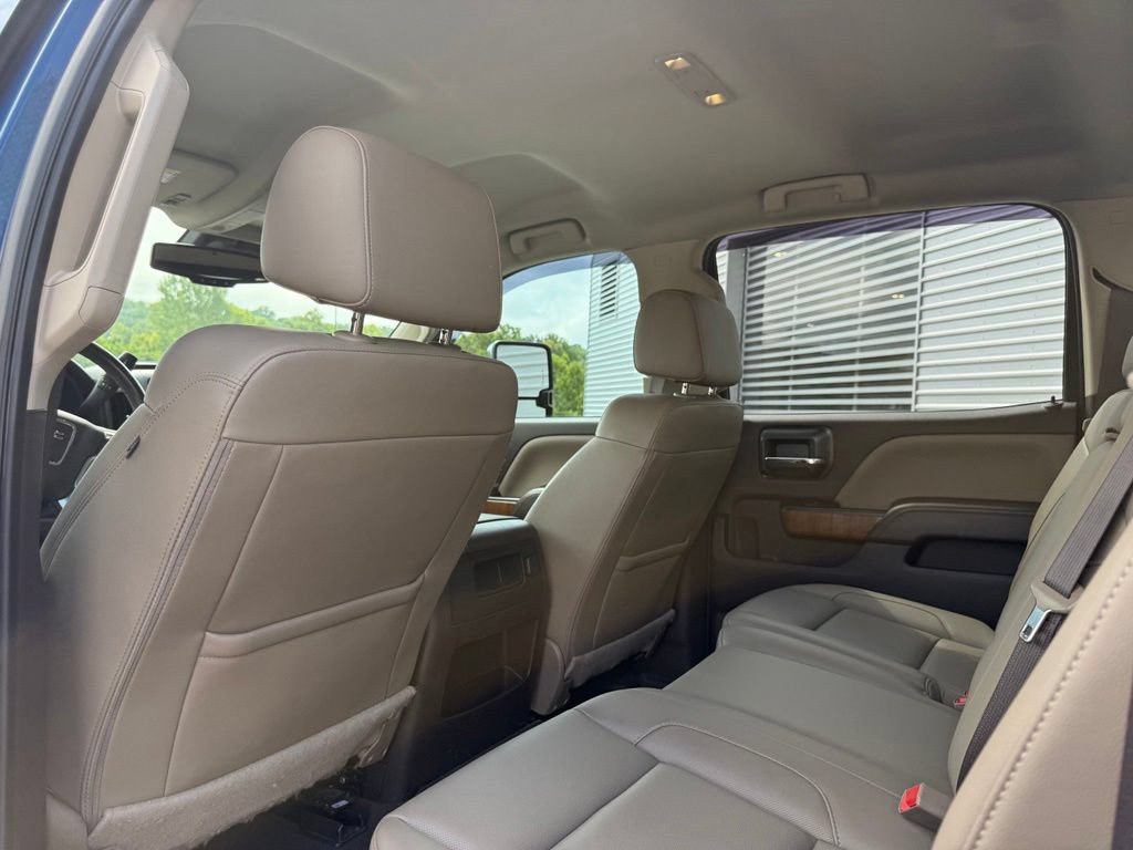 Used 2019 GMC Sierra 2500 SLT w/ Duramax Plus Package AWD/4WD image 21