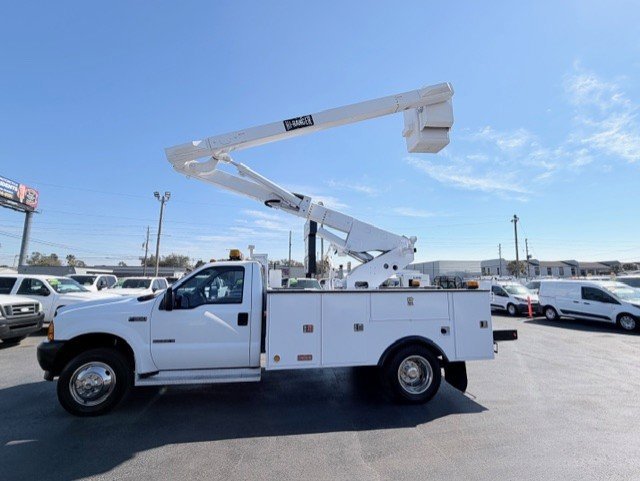 Used 2001 Ford F550 2WD Regular Cab Super Duty image 9