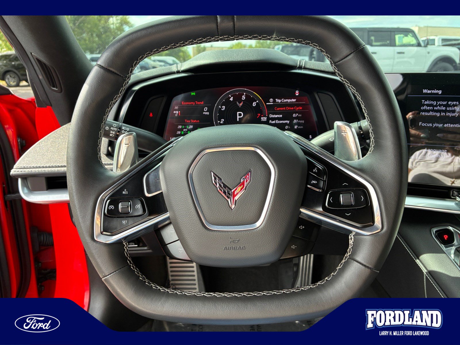 Used 2022 Chevrolet Corvette Stingray Coupe w/ Z51 Performance Package RWD image 9