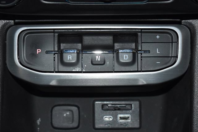 Used 2023 GMC Acadia SLT image 19