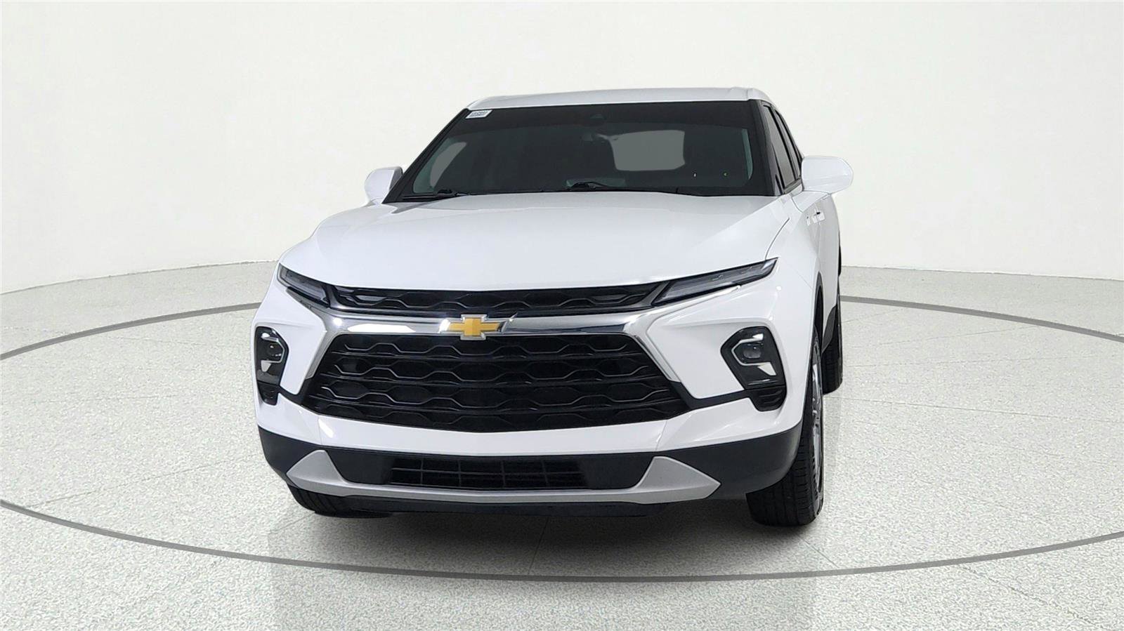Used 2023 Chevrolet Blazer LT w/ Driver Confidence Package AWD/4WD image 2