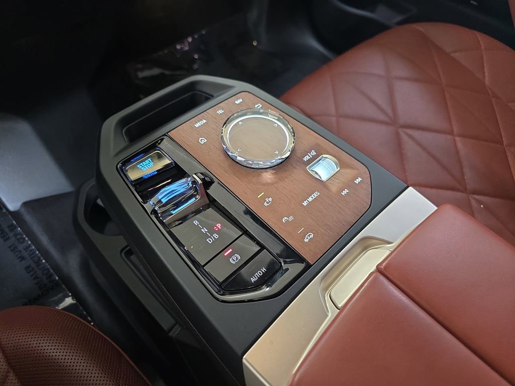 Certified 2023 BMW iX xDrive50 w/ Premium Package image 26