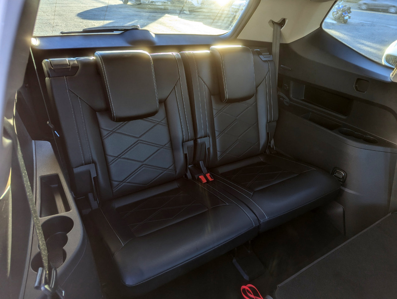 Used 2024 Volkswagen Atlas SE image 40