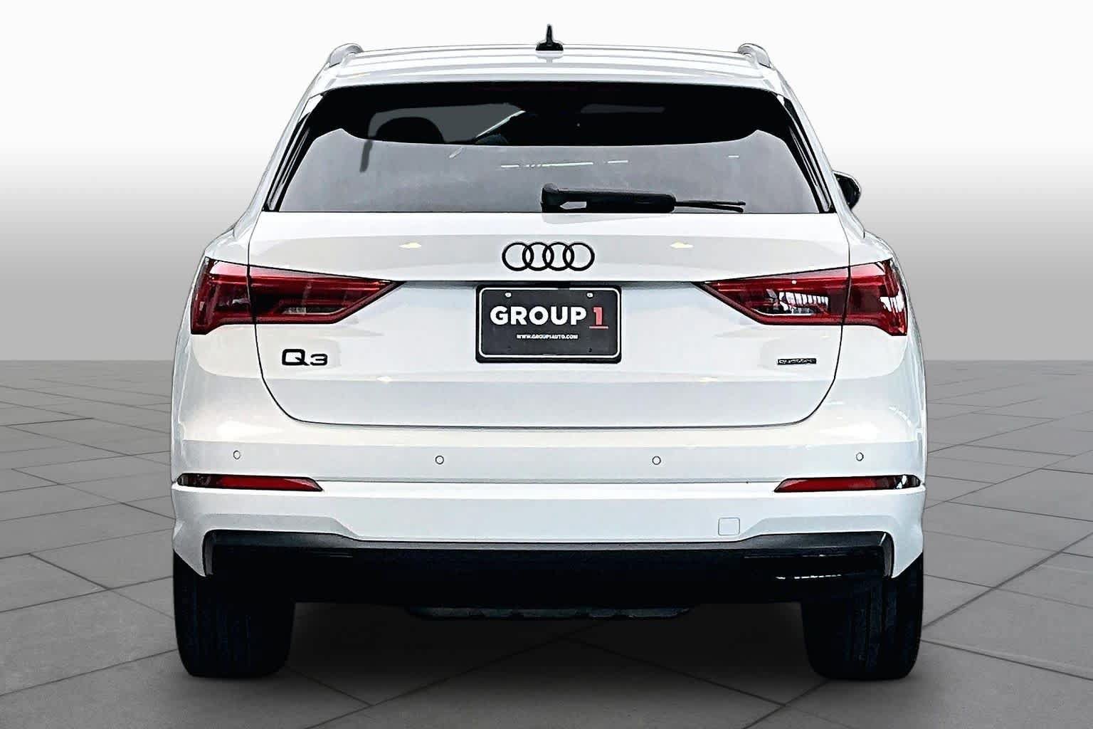 Used 2024 Audi Q3 2.0T Premium w/ Convenience Package AWD/4WD image 5