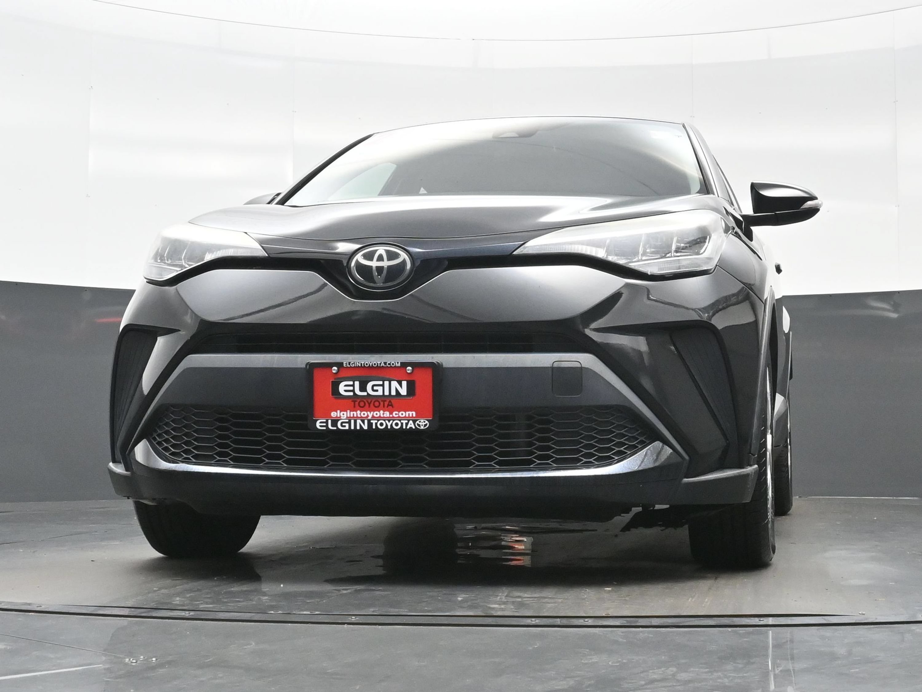 Used 2021 Toyota C-HR LE FWD image 25