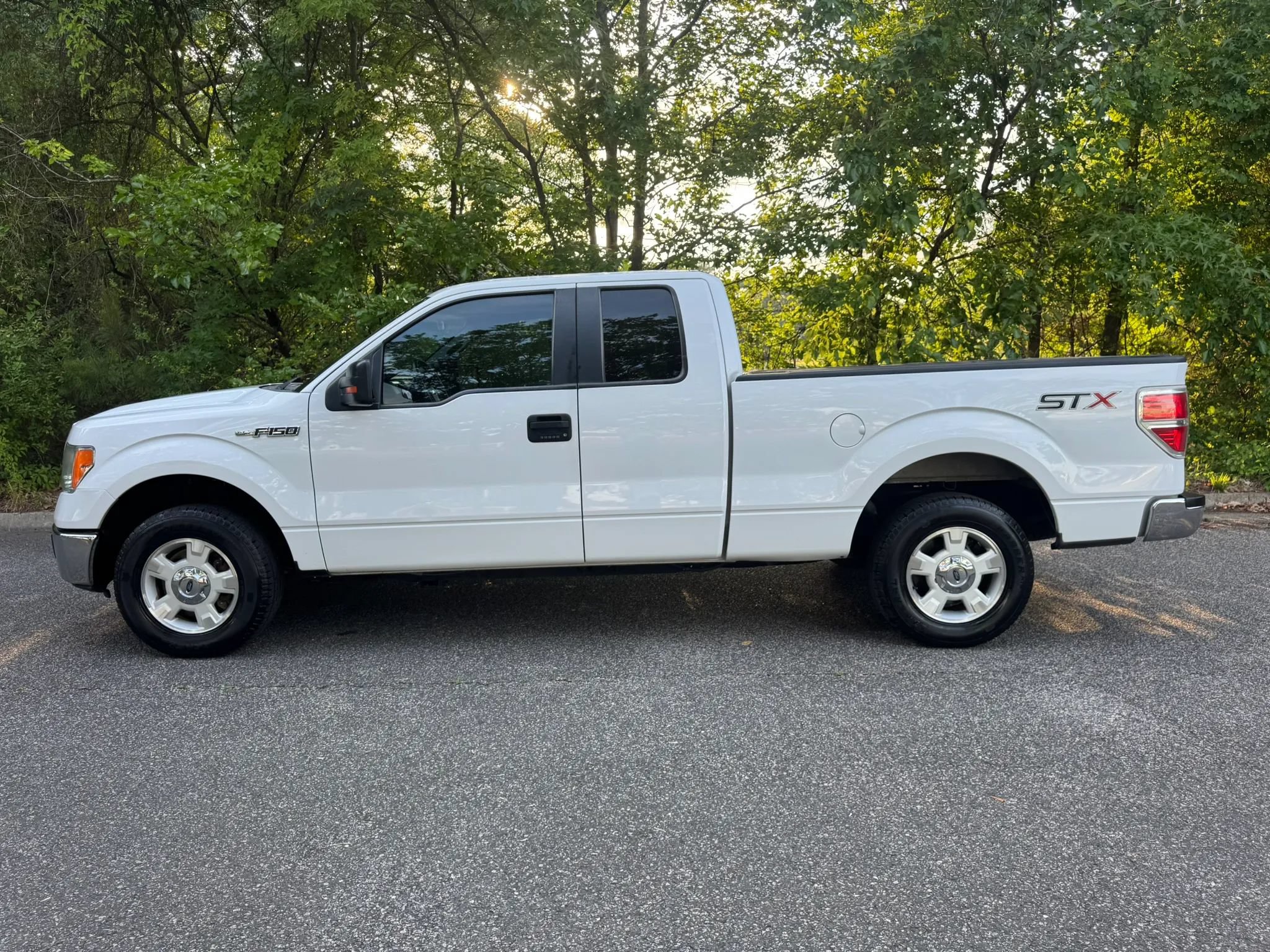 Used 2014 Ford F150 XLT w/ Equipment Group 301A Mid RWD image 4