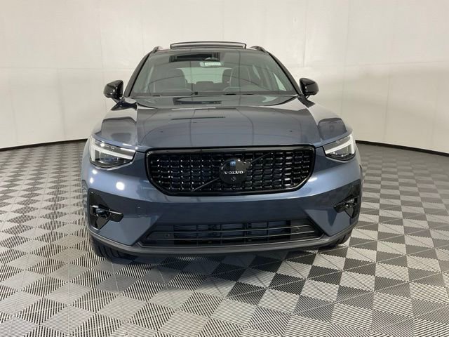 New 2026 Volvo XC40 B5 Ultra w/ Protection Package Premier image 2