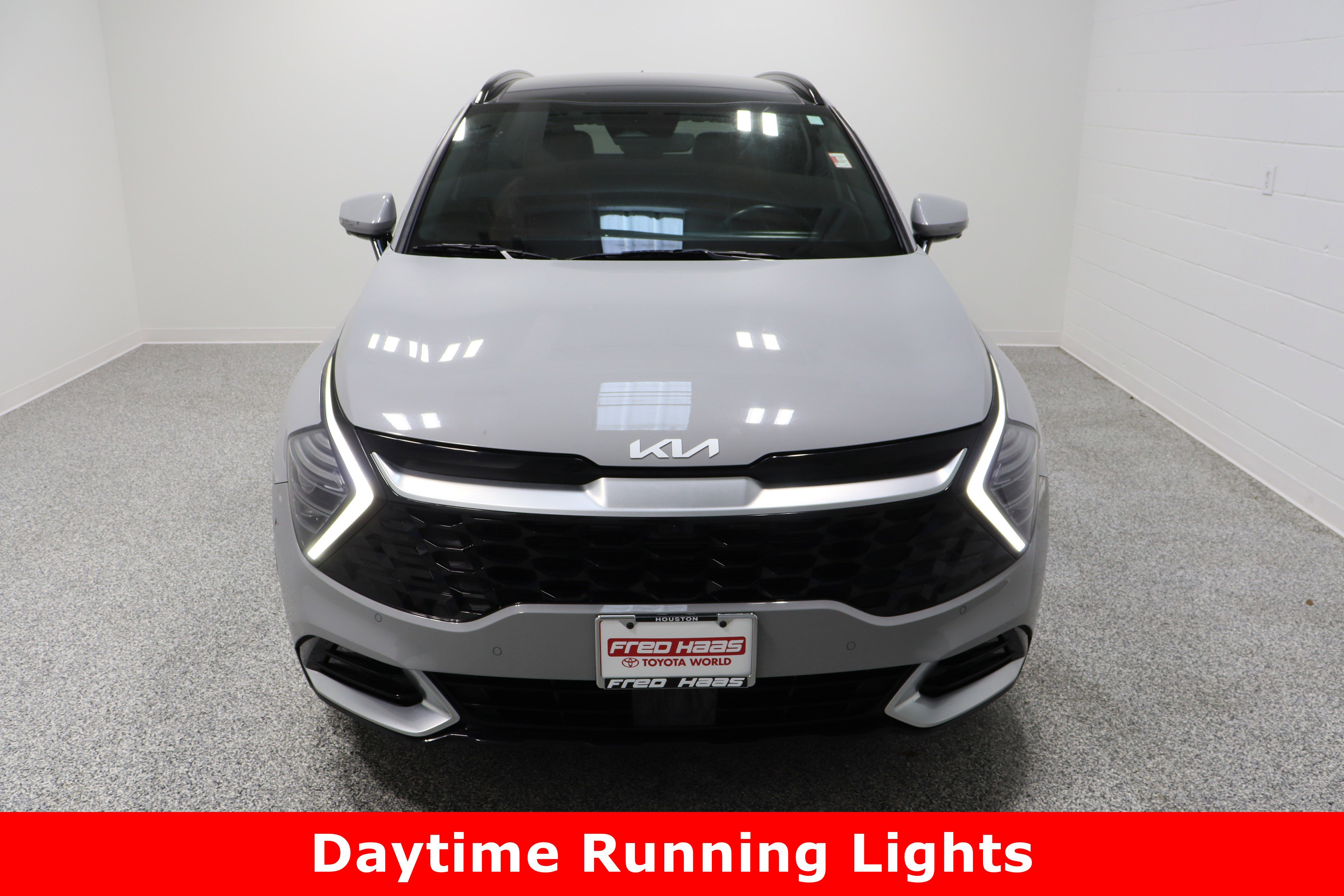 Used 2023 Kia Sportage SX image 3