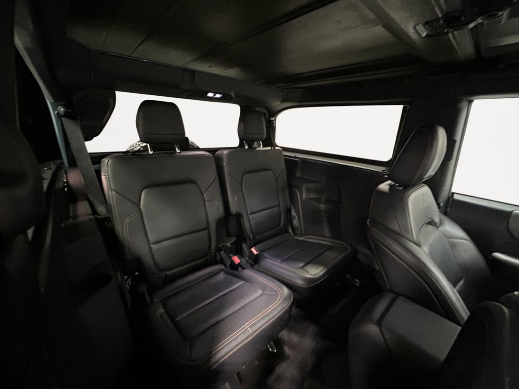 Used 2022 Ford Bronco Badlands image 17