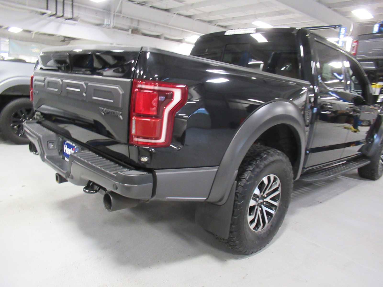 Used 2019 Ford F150 Raptor w/ Equipment Group 802A Luxury image 5