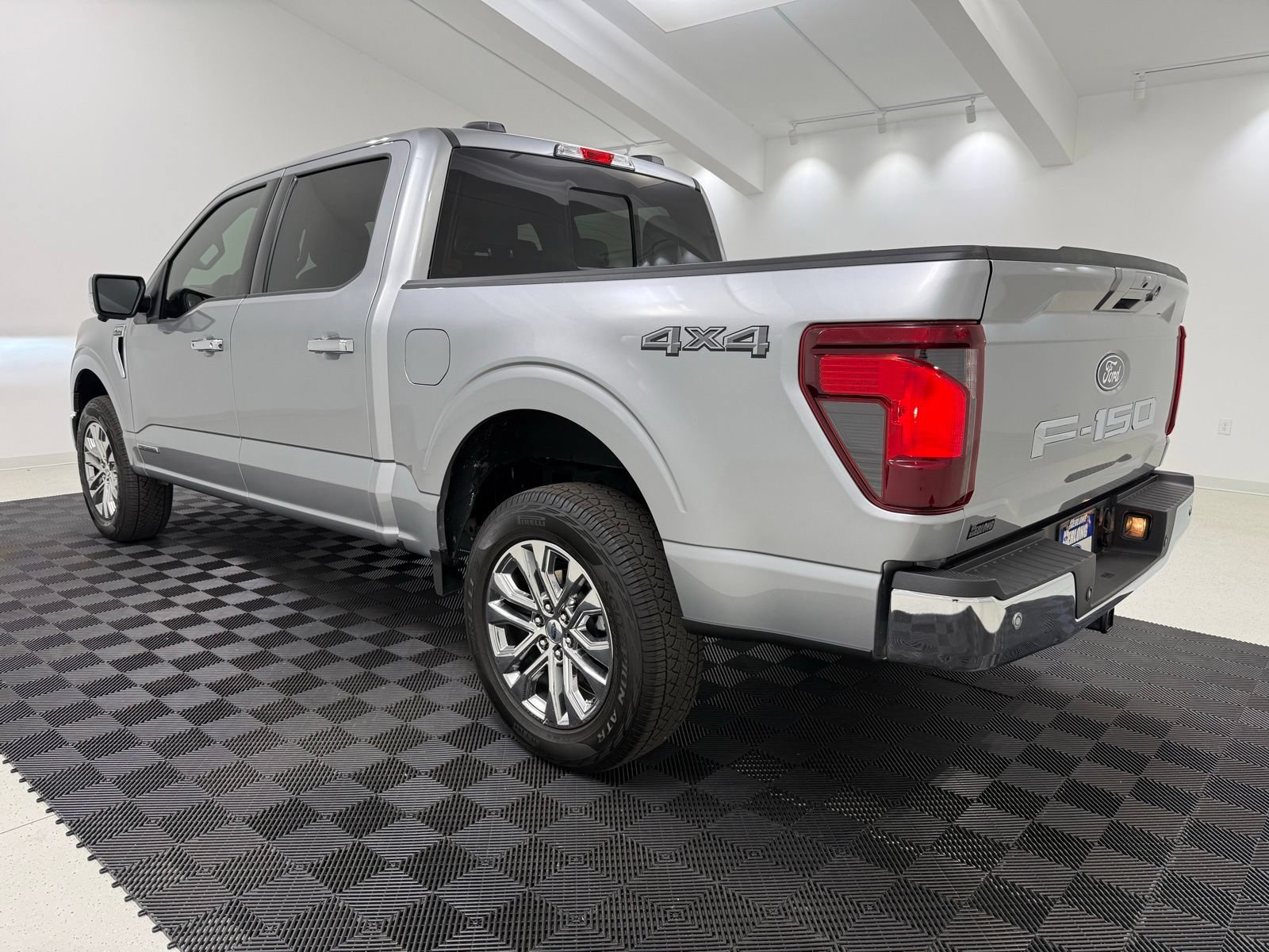 Used 2025 Ford F150 XLT w/ Equipment Group 302A MID AWD/4WD image 5