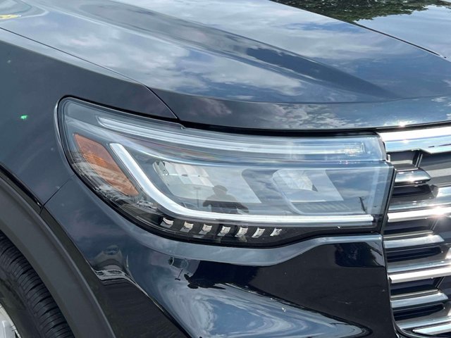 Used 2026 Ford Explorer Active AWD/4WD image 13