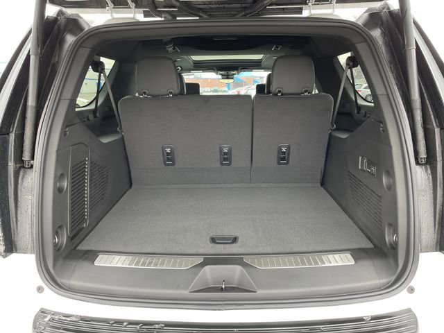 New 2025 Chevrolet Suburban Premier image 21