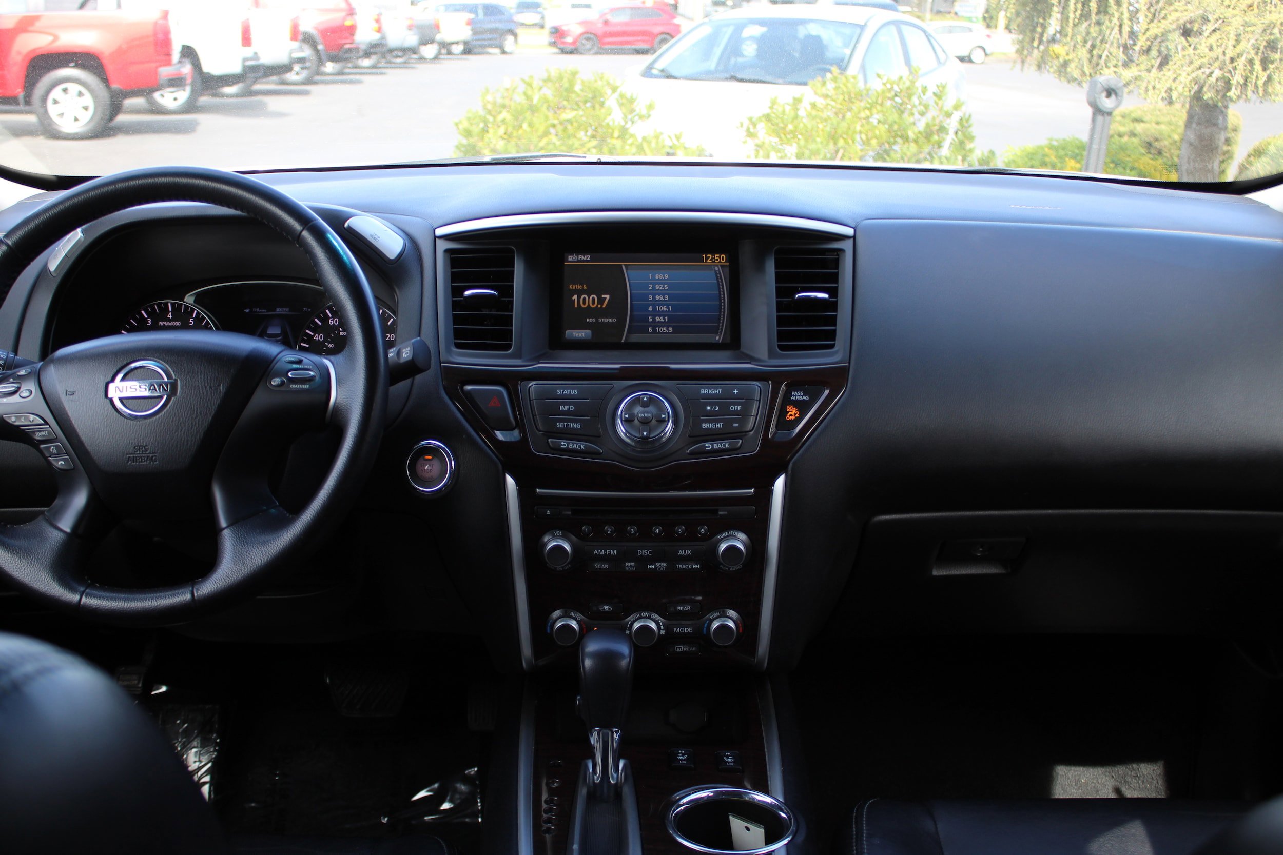 Used 2013 Nissan Pathfinder SL w/ Cargo Pkg image 21