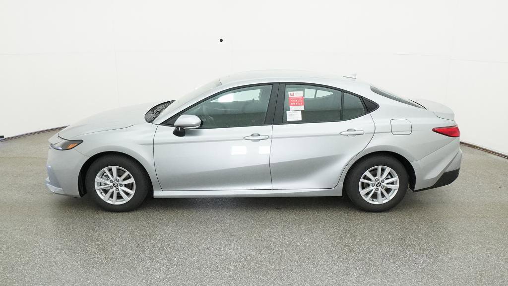 New 2026 Toyota Camry LE image 9