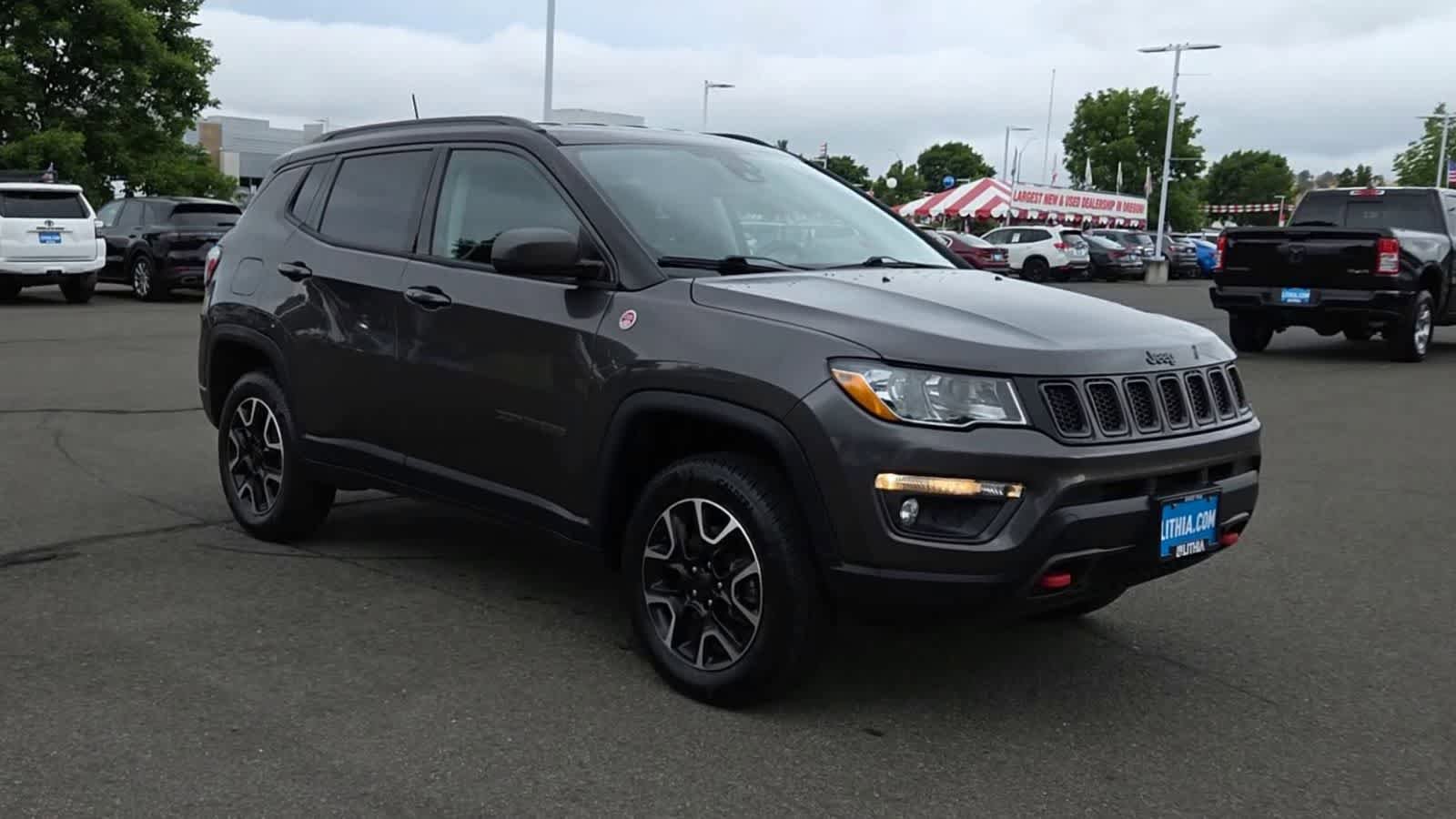 Used 2021 Jeep Compass Trailhawk AWD/4WD image 2