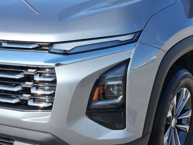 Used 2025 Chevrolet Equinox LT FWD image 10