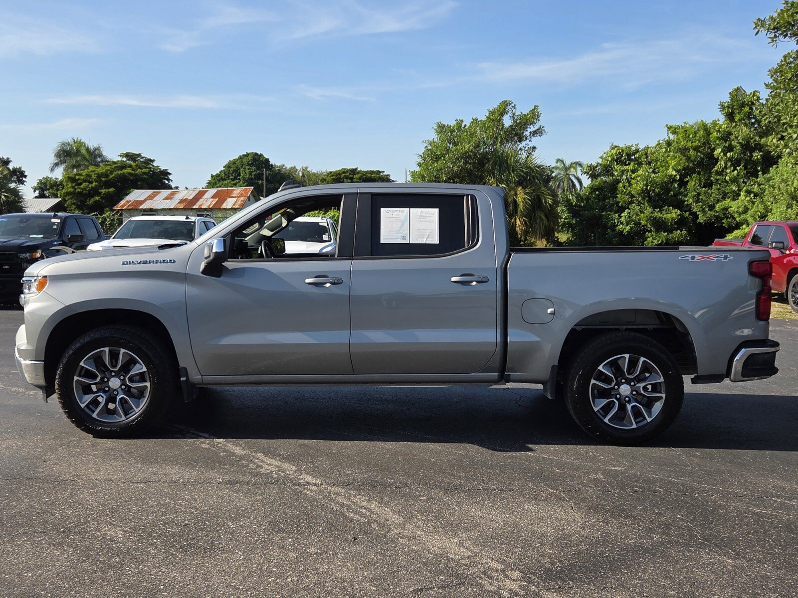 Certified 2024 Chevrolet Silverado 1500 LT AWD/4WD image 2