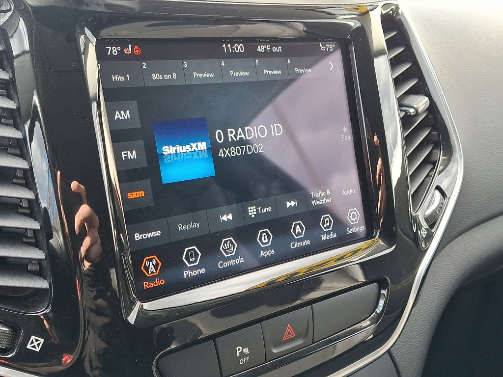 Used 2020 Jeep Cherokee Limited image 28