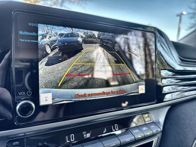 Used 2025 Toyota Camry LE image 26