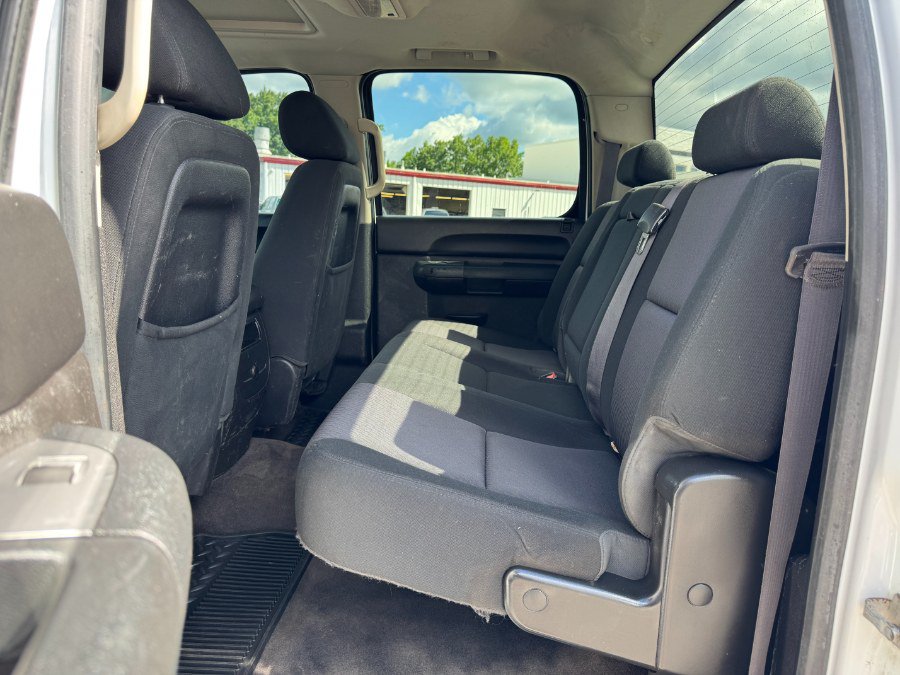 Used 2014 Chevrolet Silverado 3500 LT AWD/4WD image 16