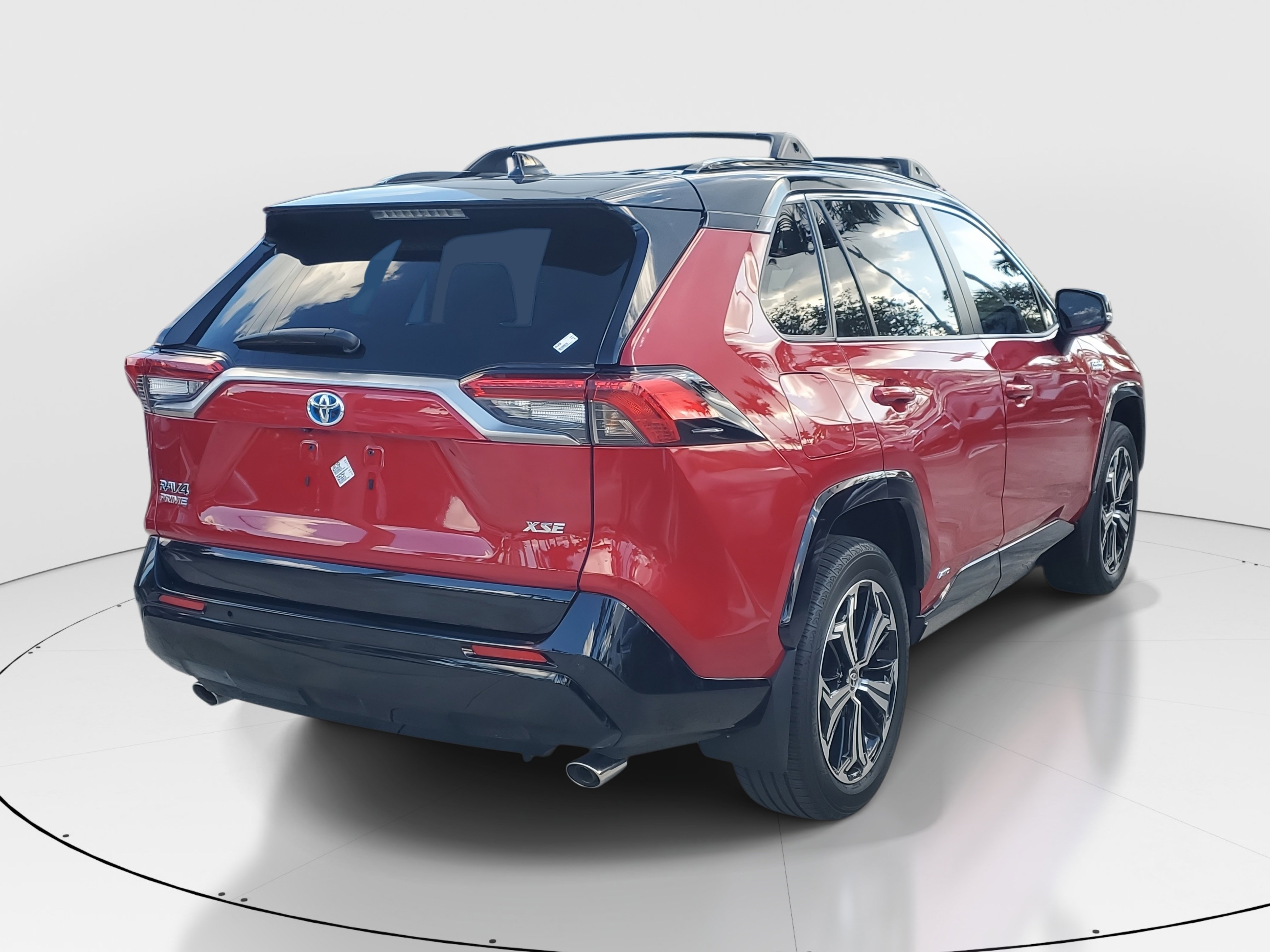 Used 2022 Toyota RAV4 XSE image 3