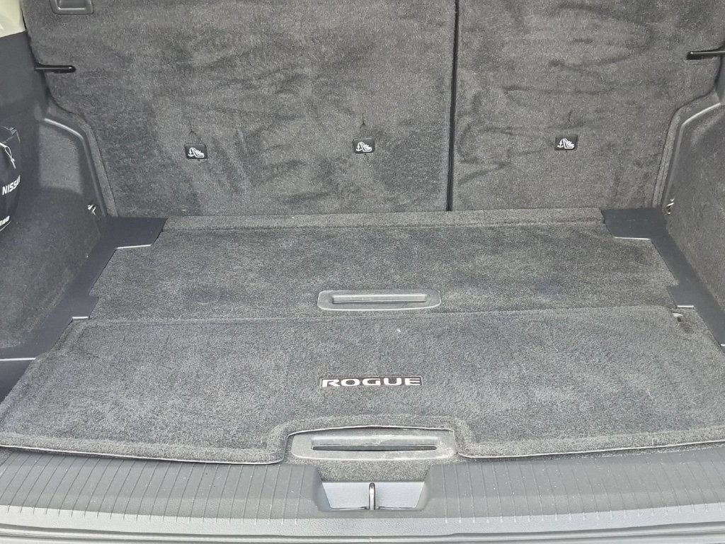 Used 2023 Nissan Rogue SL AWD/4WD image 29
