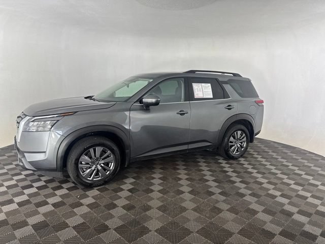 Certified 2025 Nissan Pathfinder SV w/ Cargo Package AWD/4WD image 9