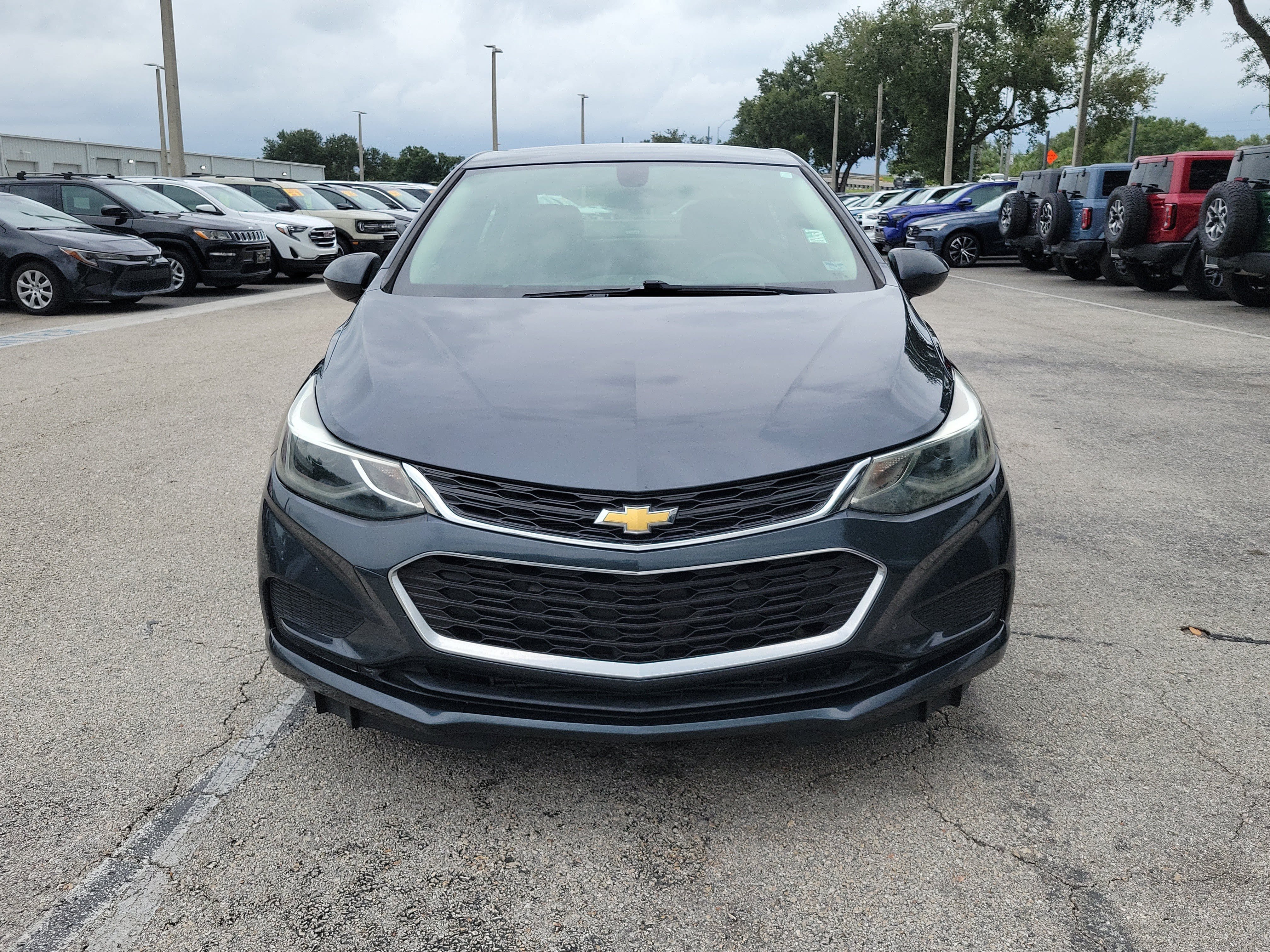 Used 2018 Chevrolet Cruze LT FWD video 2