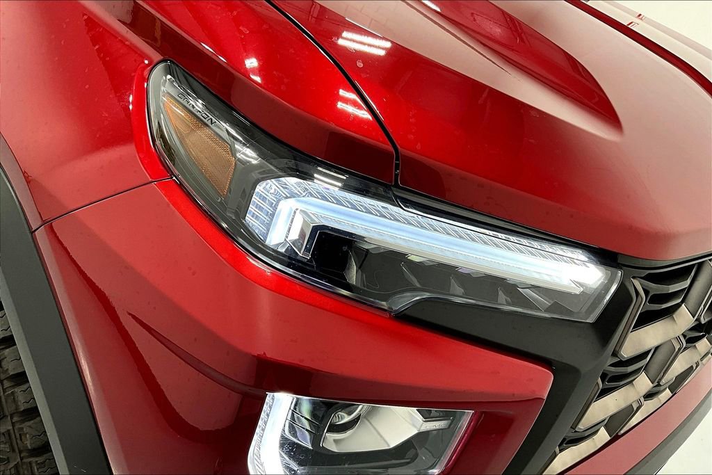 Used 2023 GMC Canyon AT4X image 39