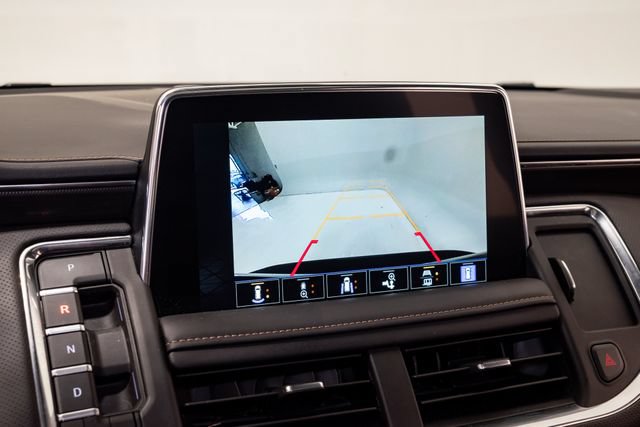 Used 2024 GMC Yukon XL AT4 w/ Technology Package AWD/4WD image 18